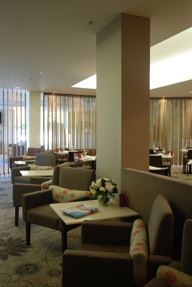 Terrace Hotel Adelaide 42/50
