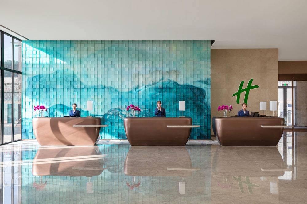 Holiday Inn Chengde Park View 38/62