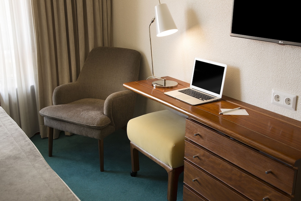 Dom Goncalo Hotel And Spa 68/75