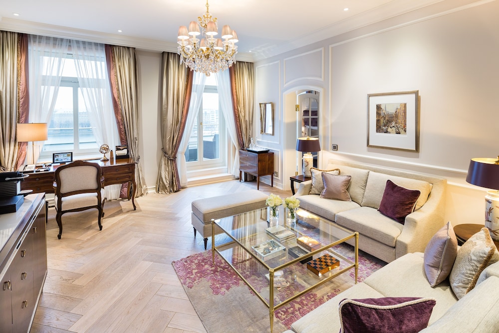 Fairmont Vier Jahreszeiten 46/75