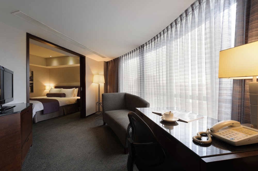 K Hotels Yungho 32/45