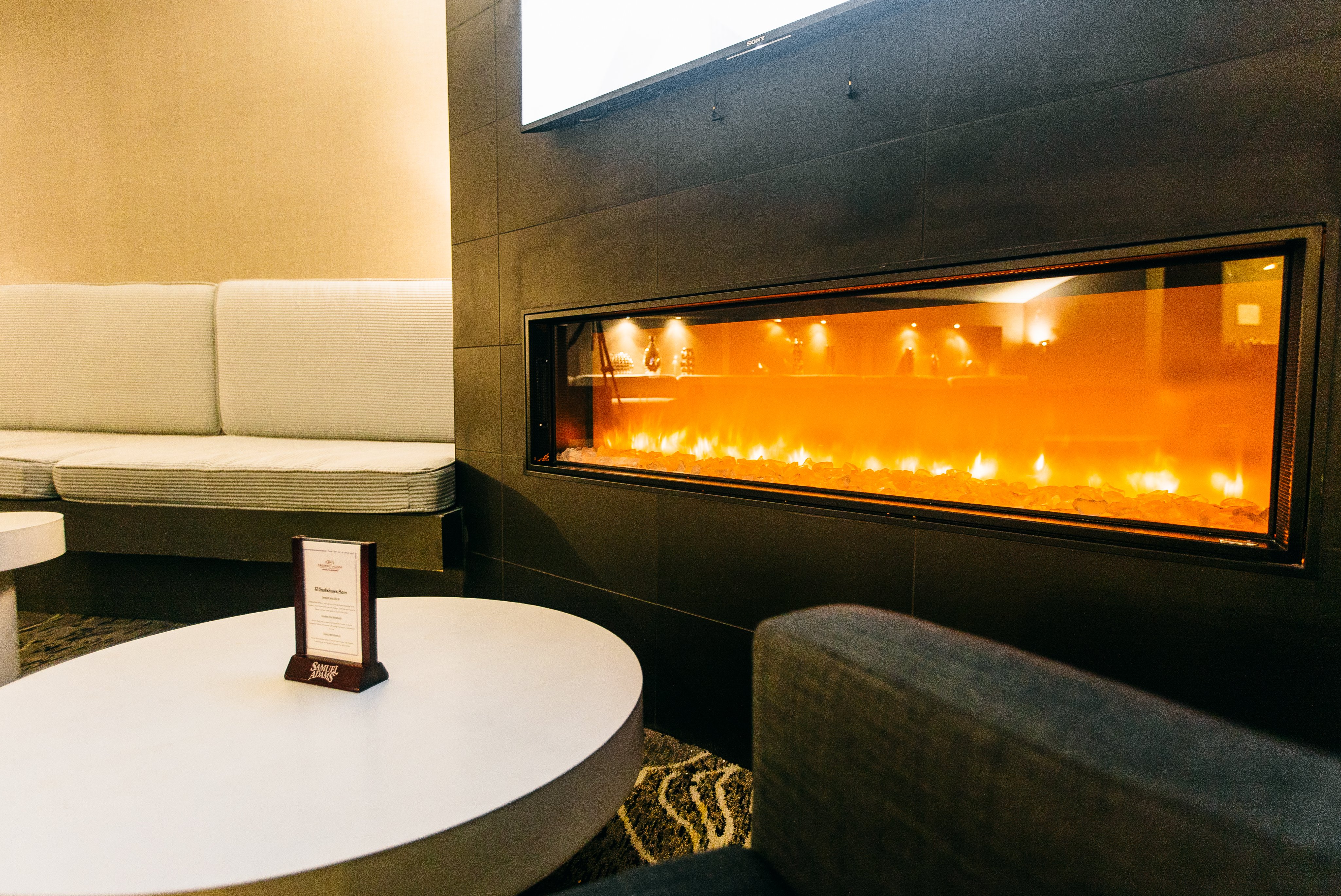 Crowne Plaza Harrisburg Hershey 37/63