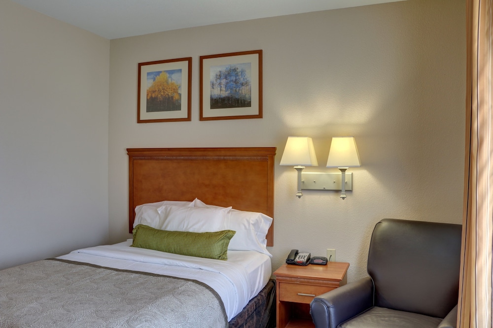 Candlewood Suites Texarkana 14/53
