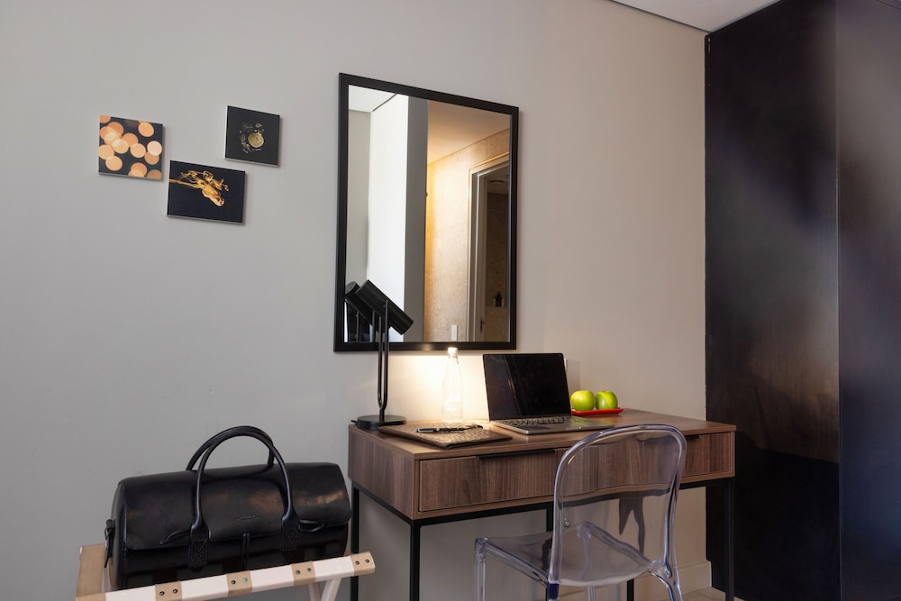 Zest Boutique Hotel 33/49