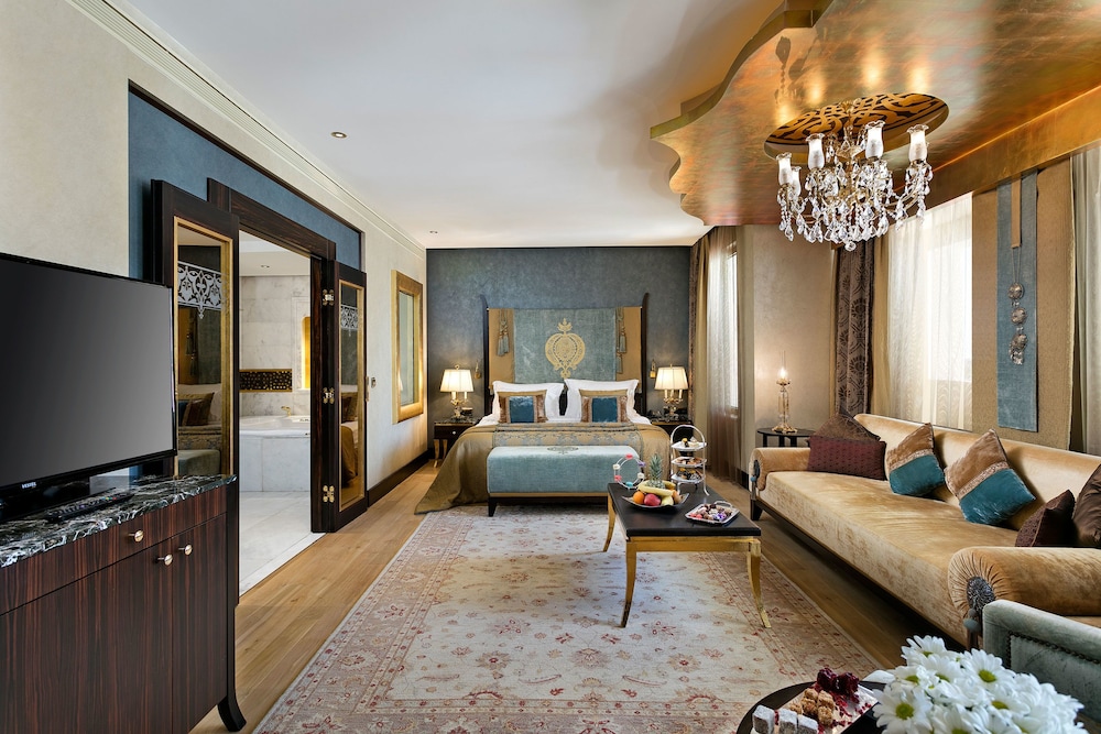 Mardan Palace 48/78