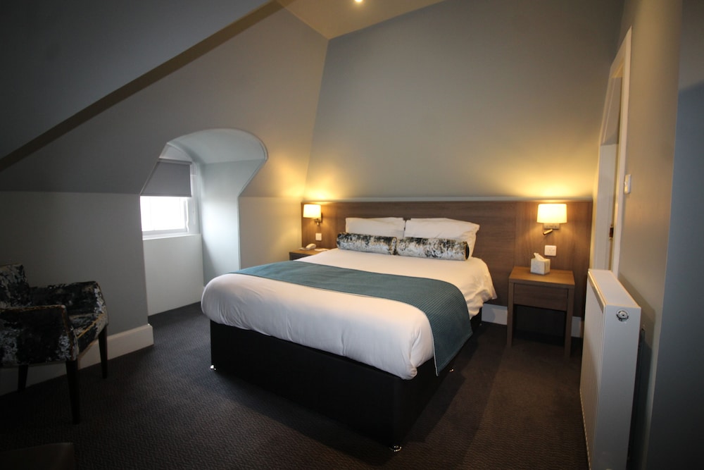 The Royal Hotel 13/50
