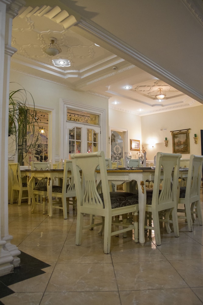Eugenia Hotel Quito 43/48