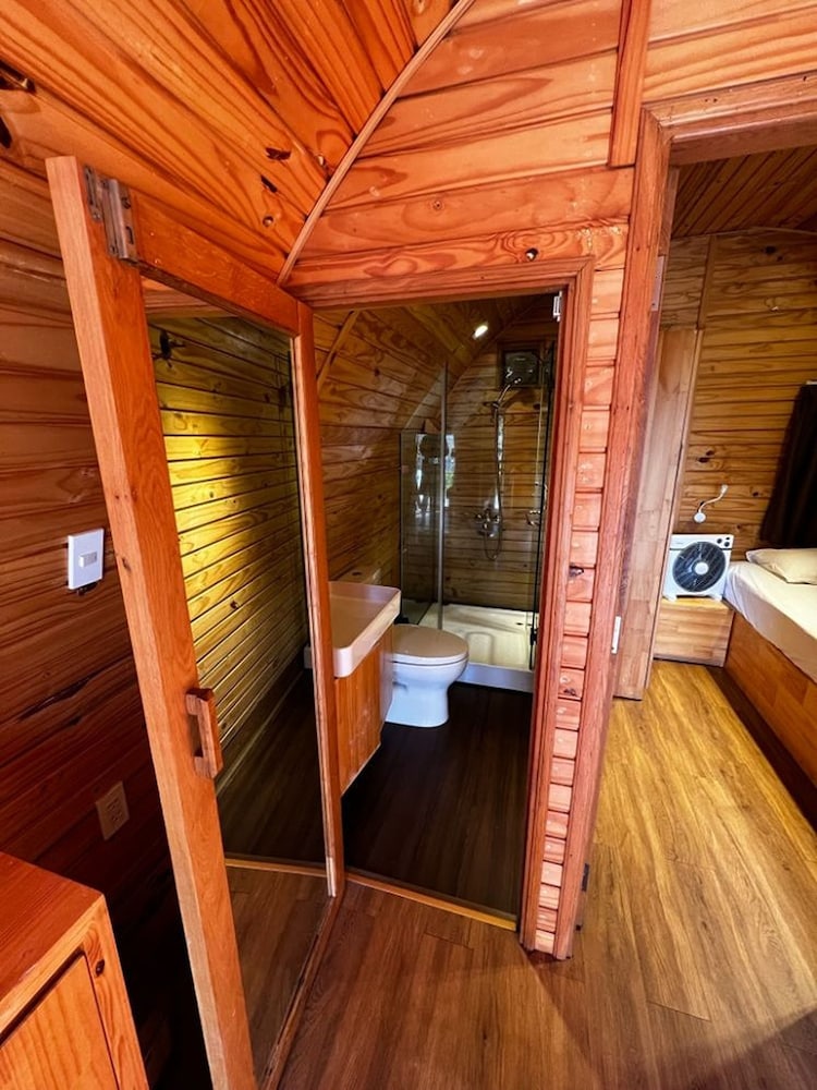 The Hobbit Bungalow 12/25