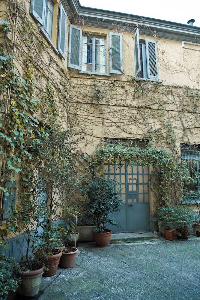 Brera Apartments In Porta Romana 17/21