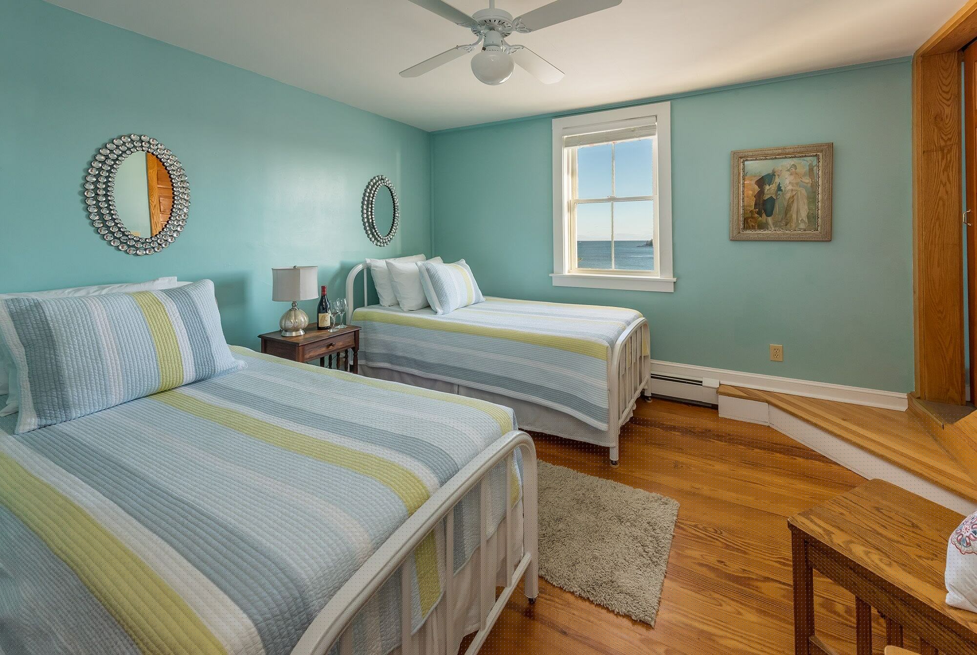 Shore Pavilion, King Bed, Private Bathroom