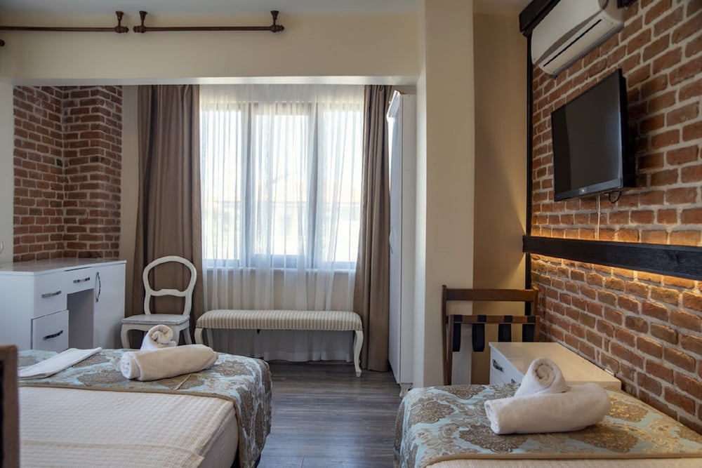 Cunda Aksac Otel 17/50
