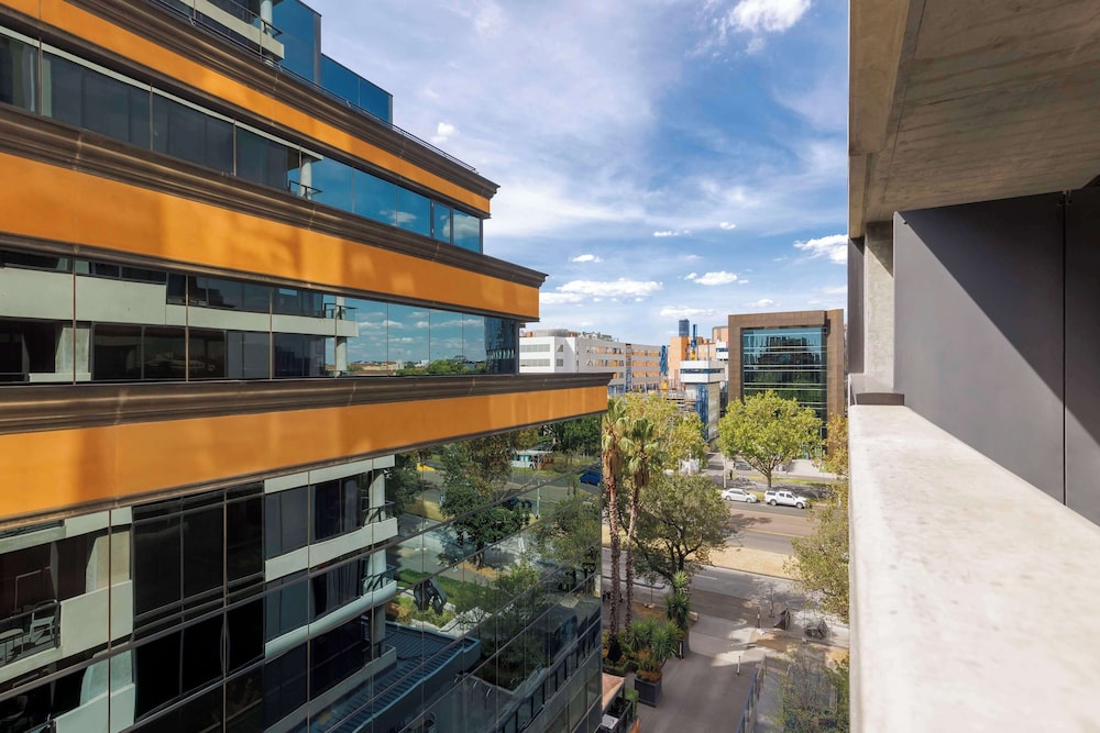 Oaks Melbourne St Kilda Road Hotel 61/64