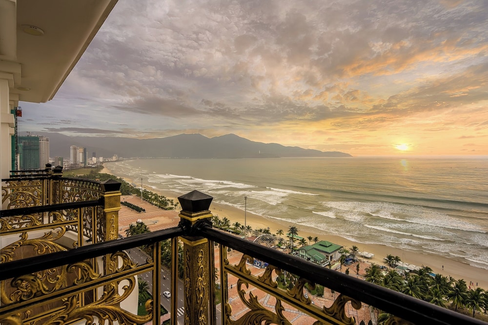 PARACEL DANANG HOTEL 41/50