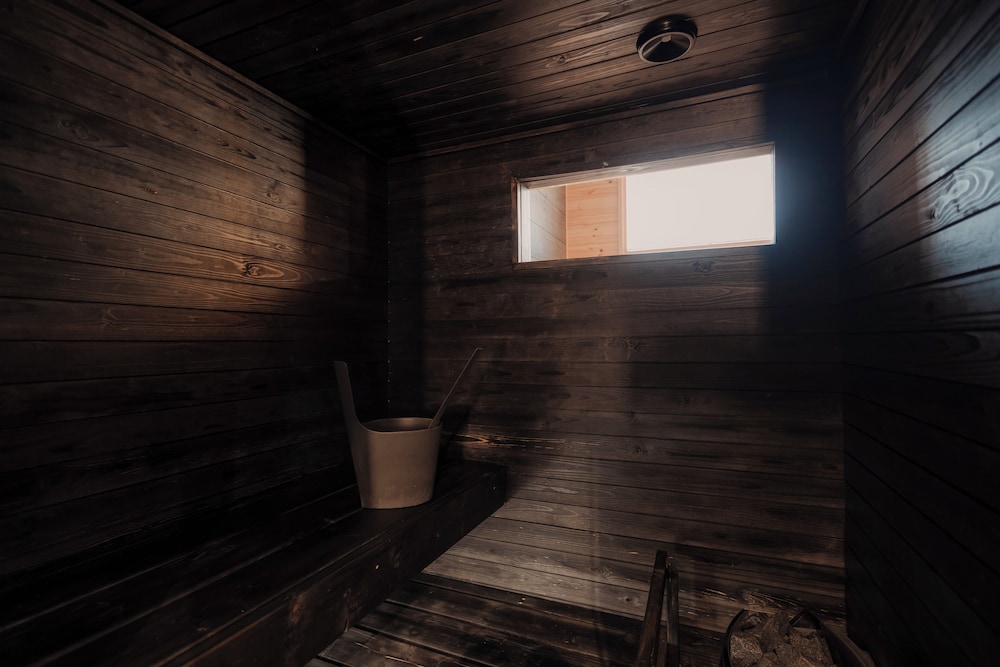 Star Arctic Hotel 37/63