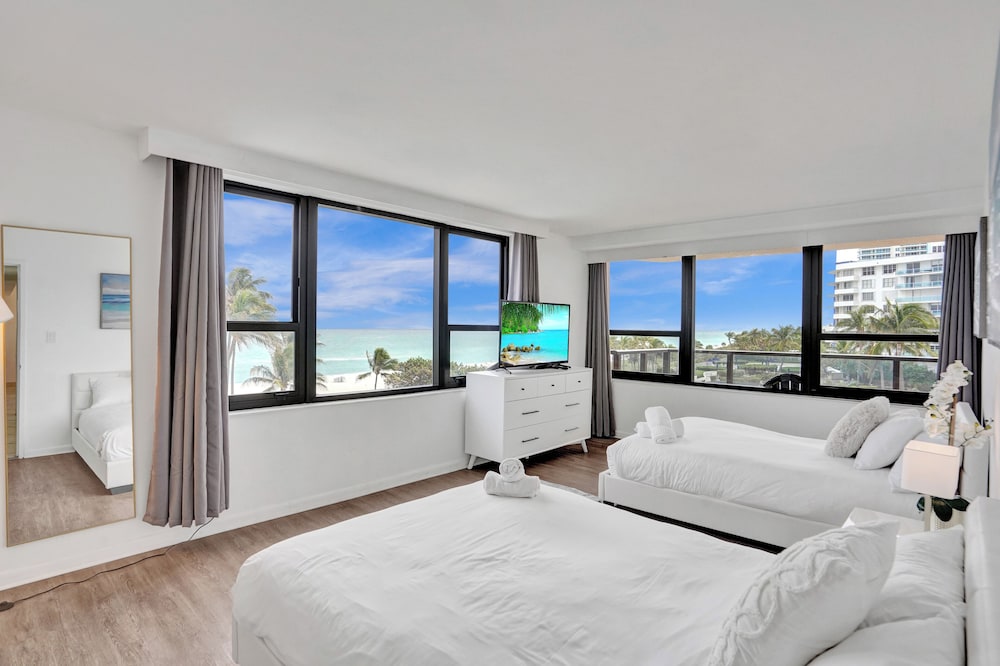 Condo, Beach, Resort, 4 Queen Beds, Ocean View, Sofa