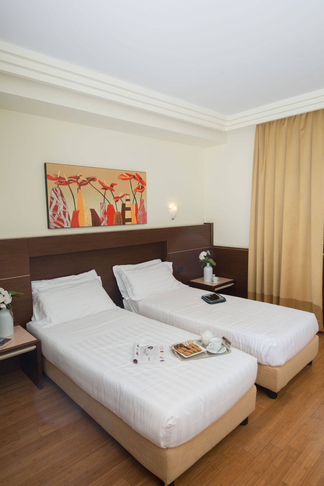 Standard, Twin Beds