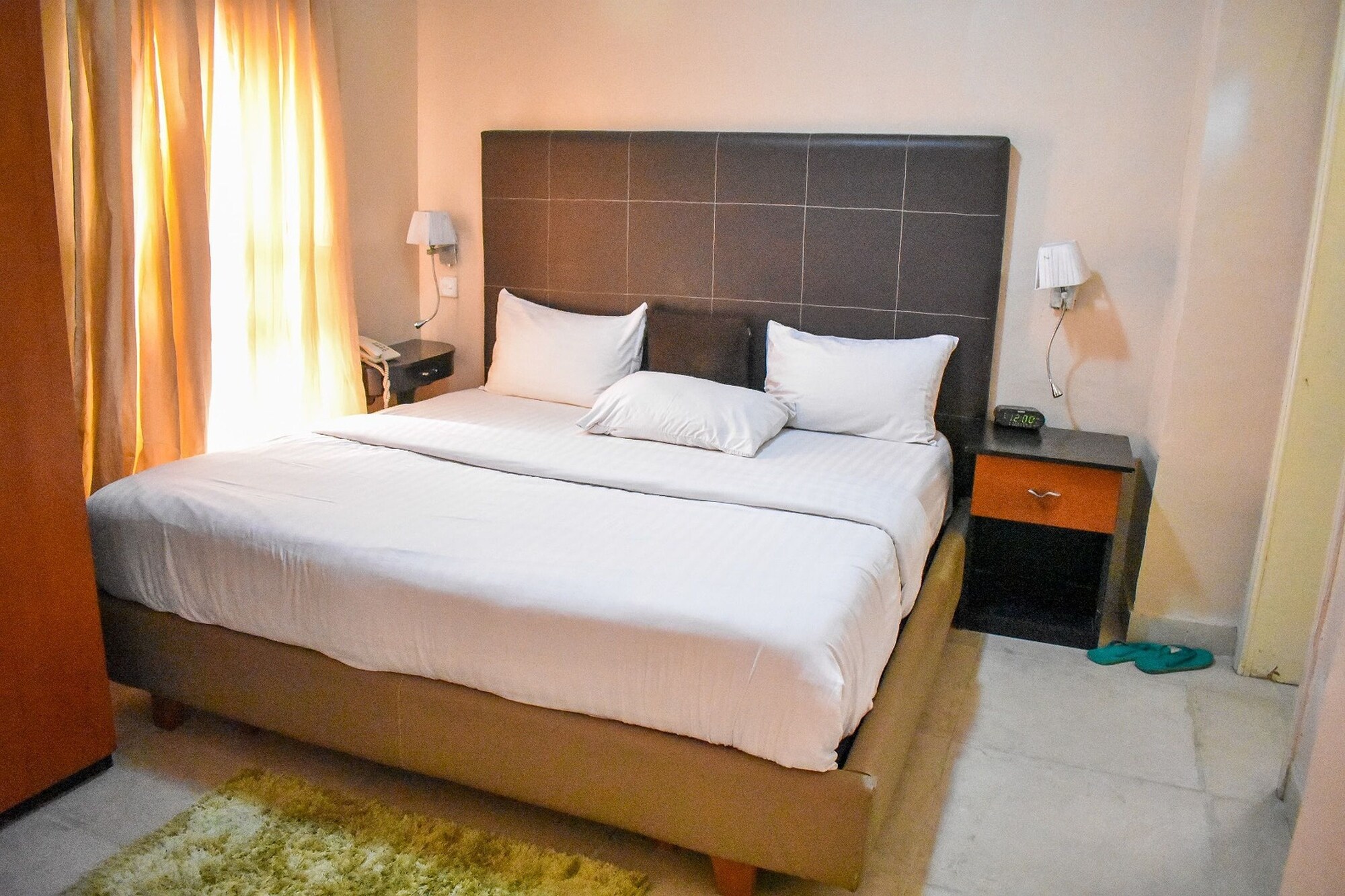 STANDARD, DOUBLE BED