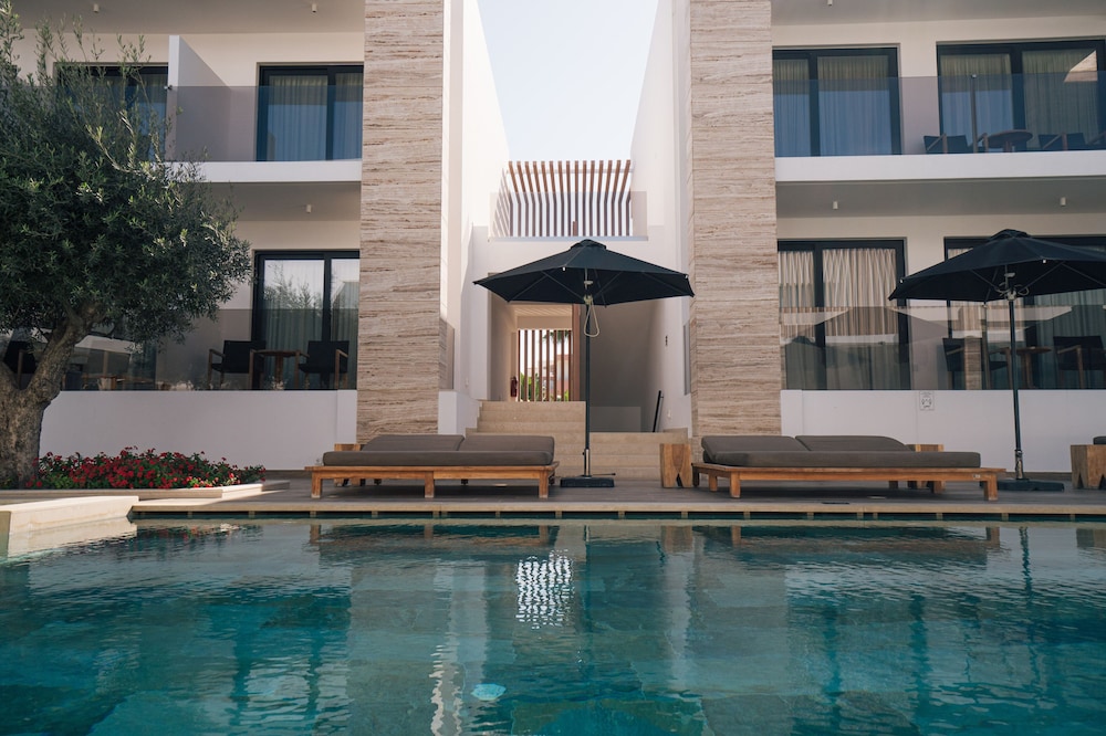 Lango Design Hotel & Spa, Adults Only 69/76
