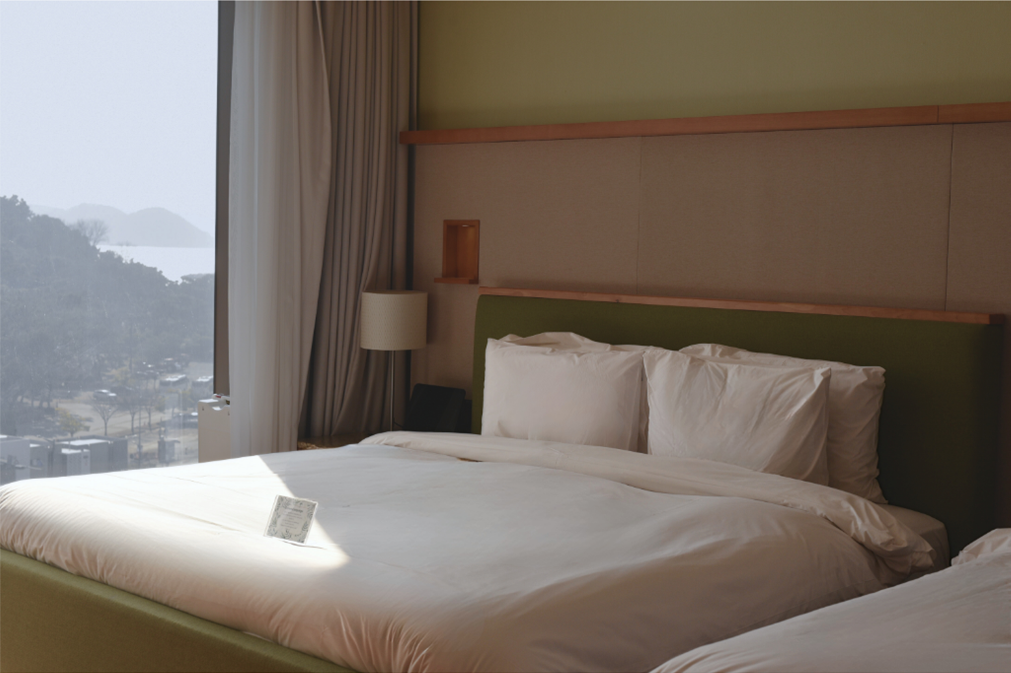 Family, King Bed, Side Ocean View, Rooftop Pool