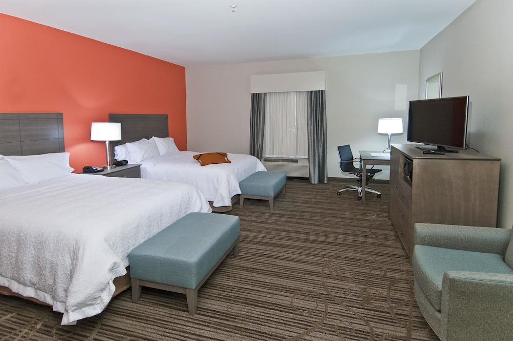 Hampton Inn & Suites Pensacola/I-10 Pine Forest Road 15/47