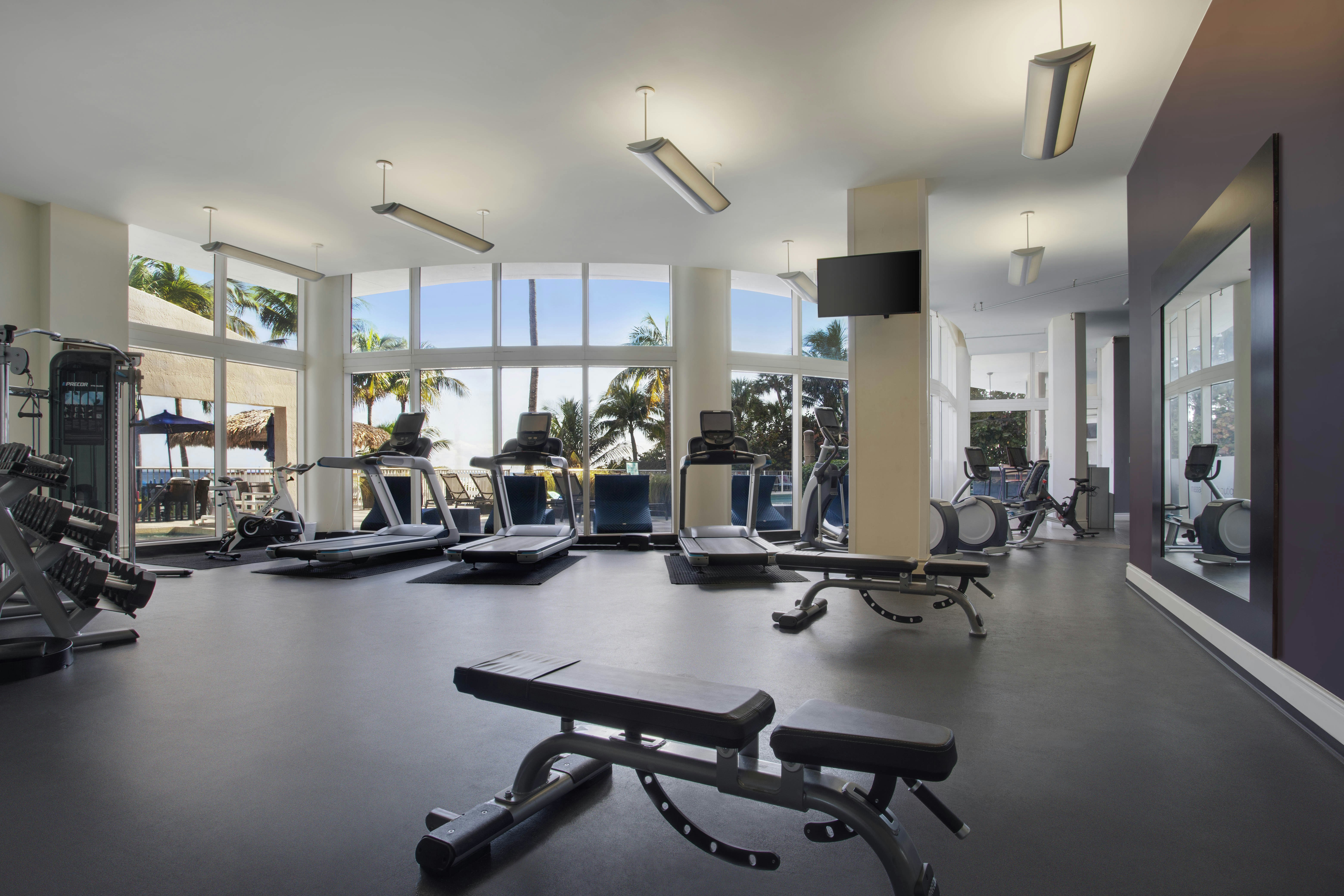 Doubletree By Hilton Ocean Point Resort – North Miami Beach 28/68