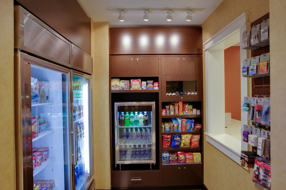 Residence Inn Springfield Chicopee 36/38