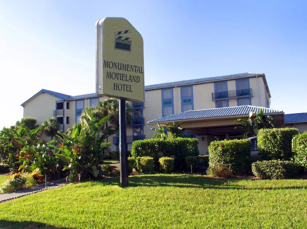 Orlando Movieland Hotel 52/57