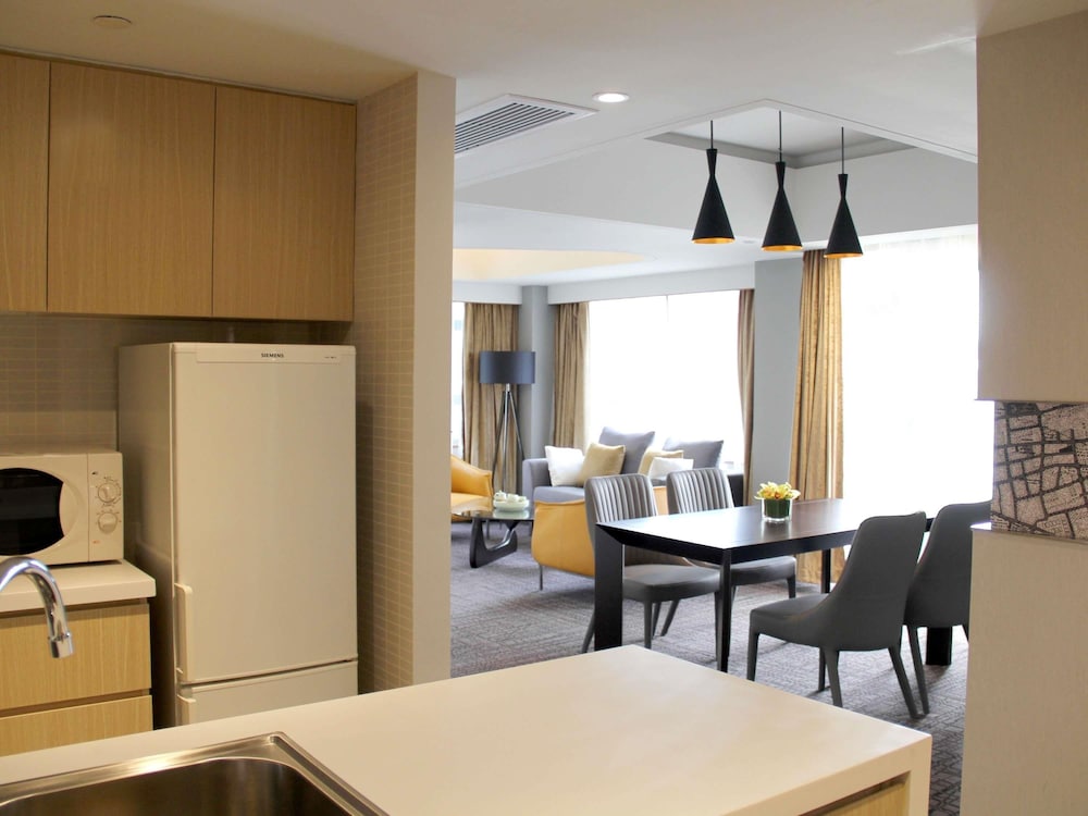 Grand Mercure Shanghai Hongqiao 61/79