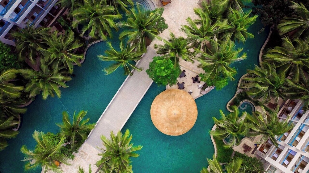 Swissotel Sanya Yalong Bay 45/50
