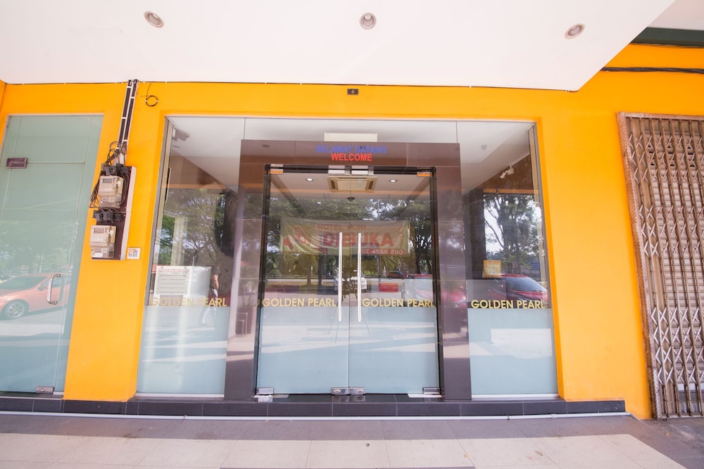 Golden Pearl Hotel in BATU PAHAT