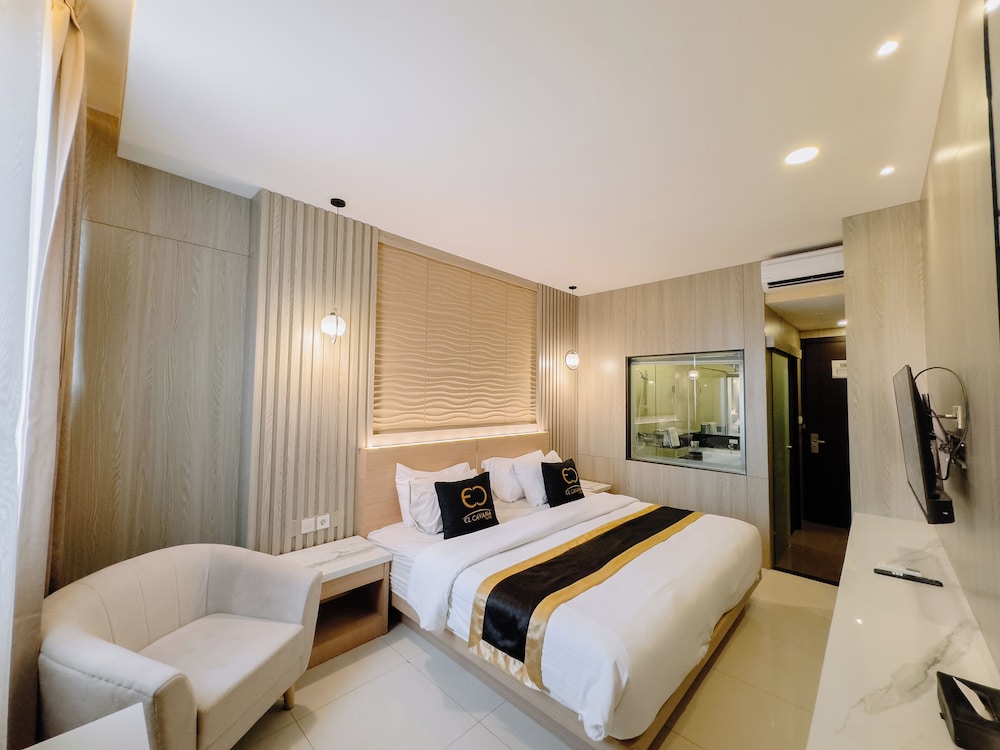 EXECUTIVE, DOUBLE BED