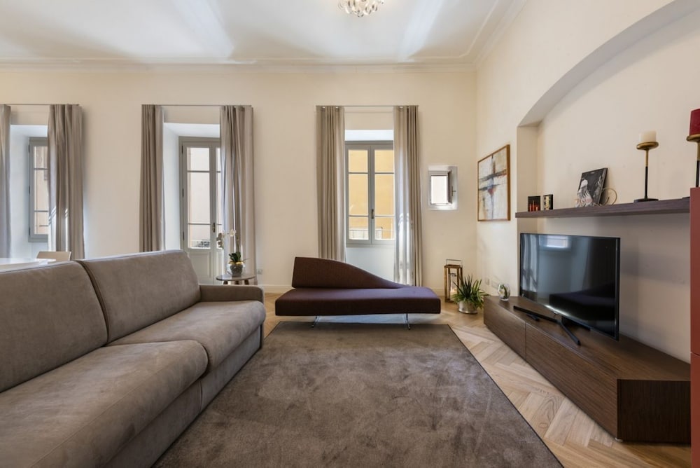 Brunelleschi Stylish 19/31