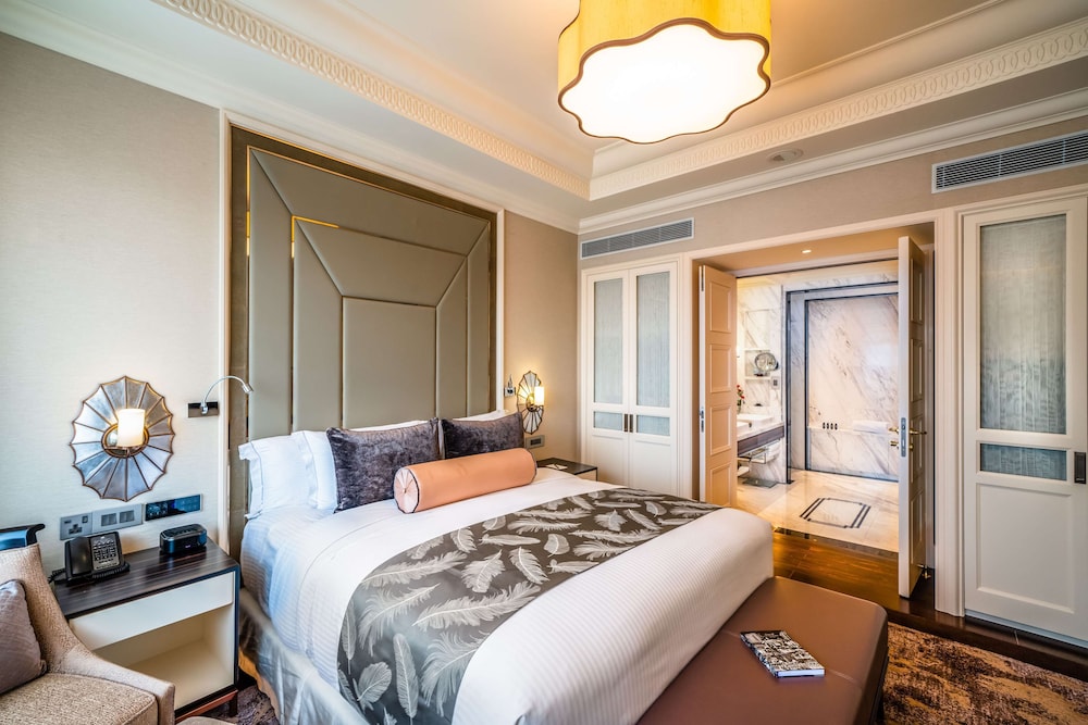 Caravelle Hotel Saigon 14/80