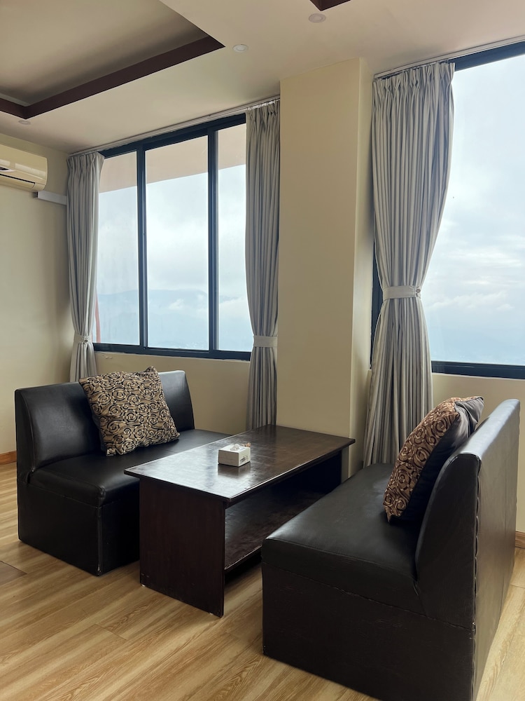 Ratna Giri Resort 28/49
