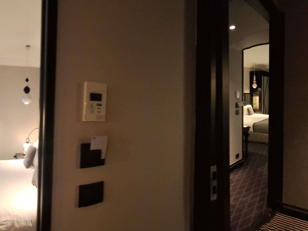 Mercure Paris Arc de Triomphe Wagram 37/46