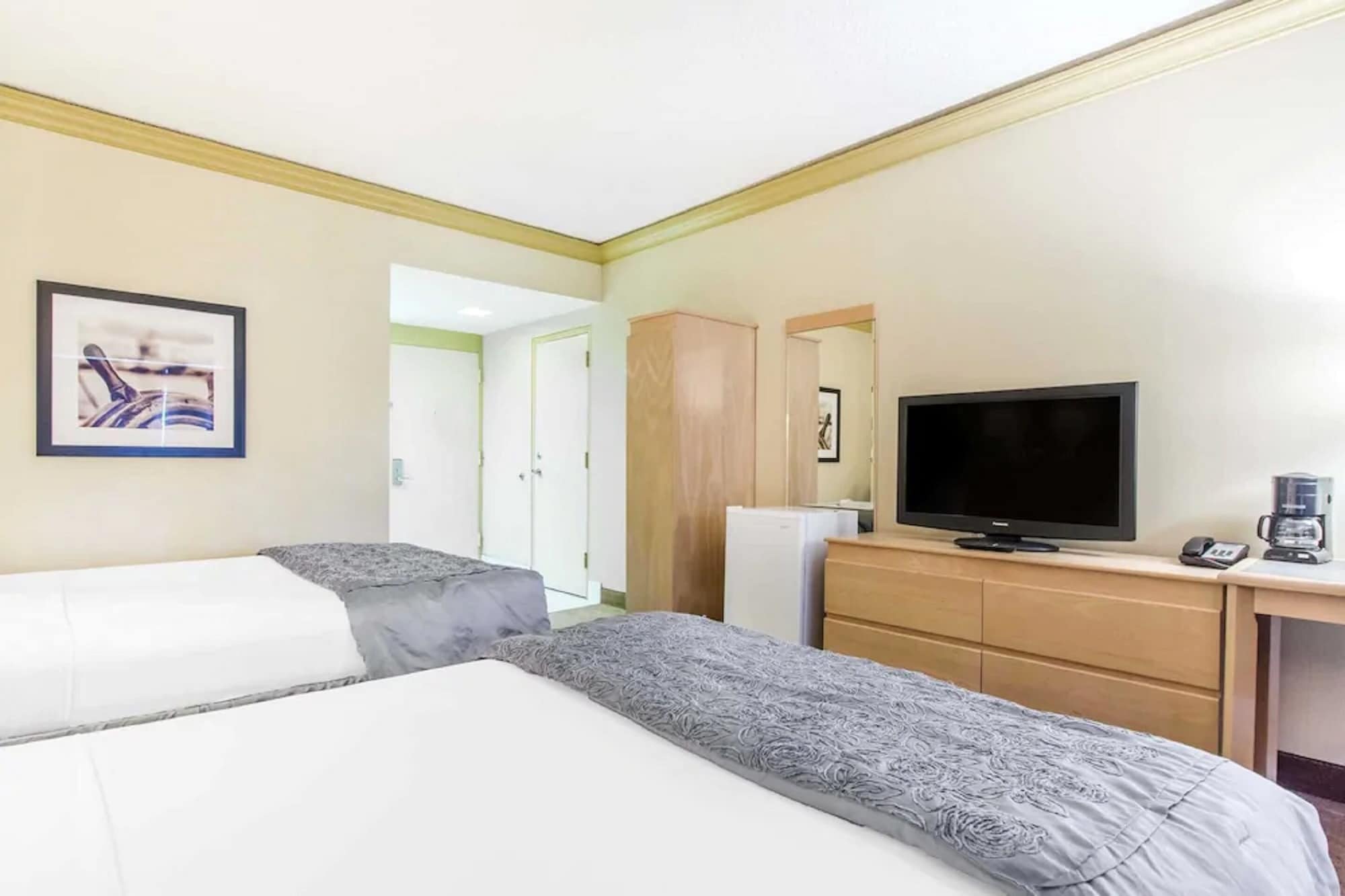 غرفة بسريرين كوين، Travelodge by Wyndham Trois-Rivieres 6/7