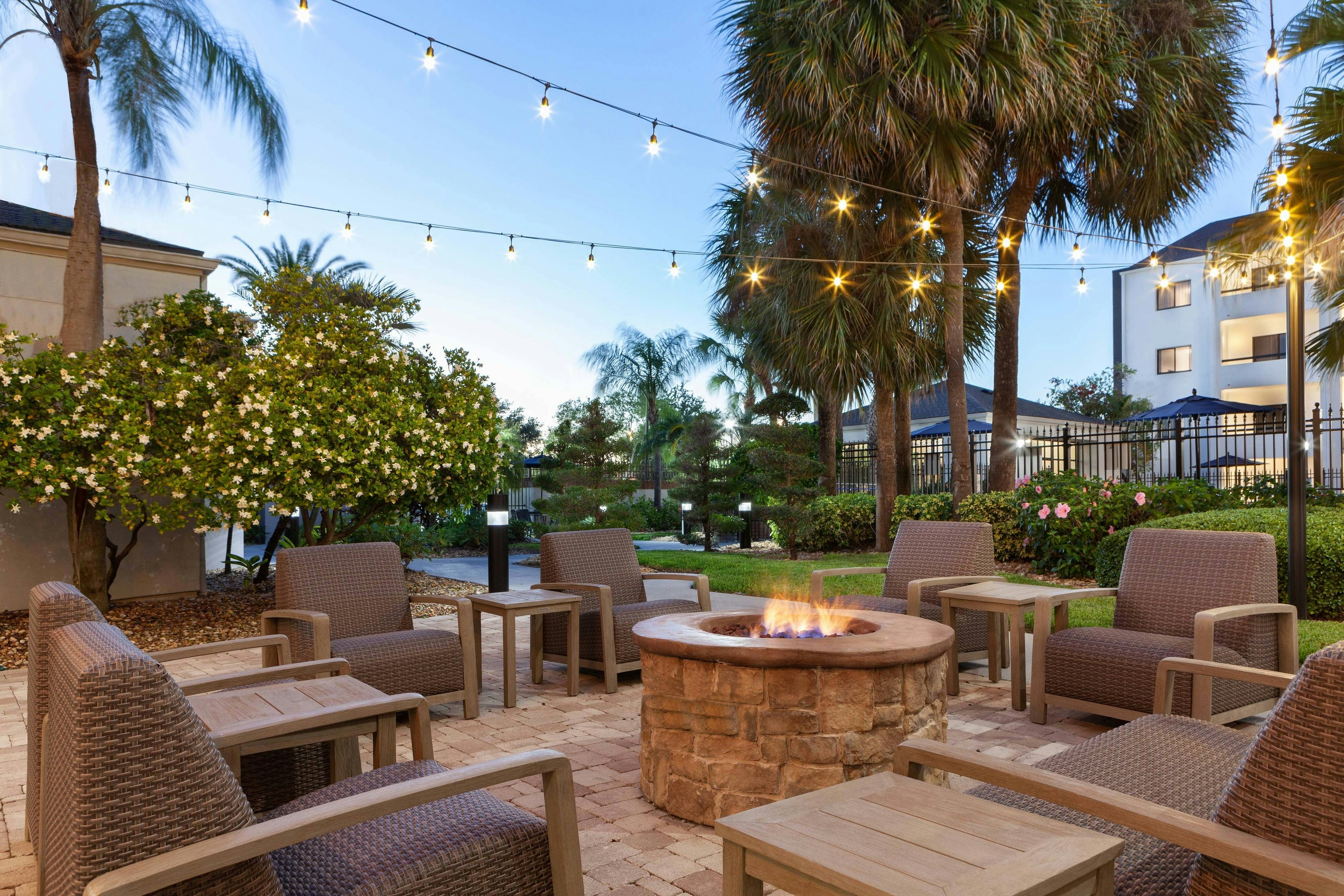 Courtyard Tampa Westshore - Airport 16/30