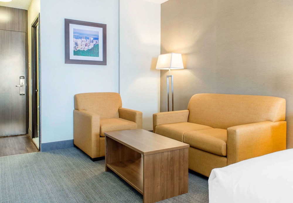 Quality Hotel Dorval Aeroport 31/59
