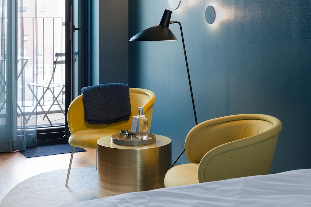 EmiLu Design Hotel 17/50