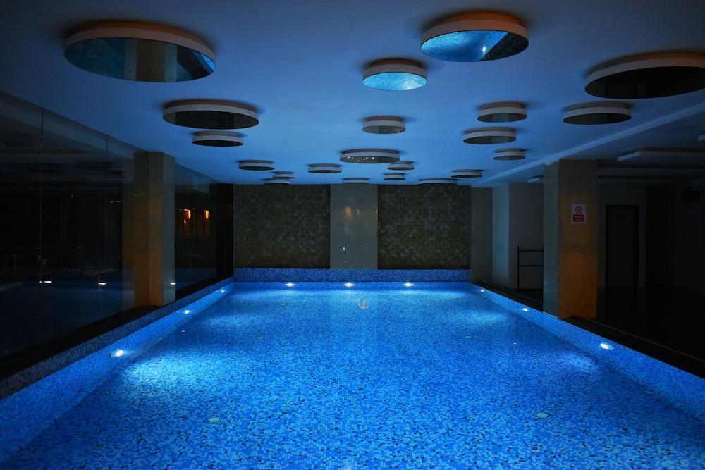 Hotel Mansha Regency 24/50