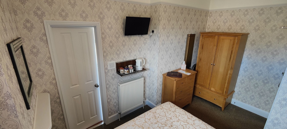 Brooke House 35/44