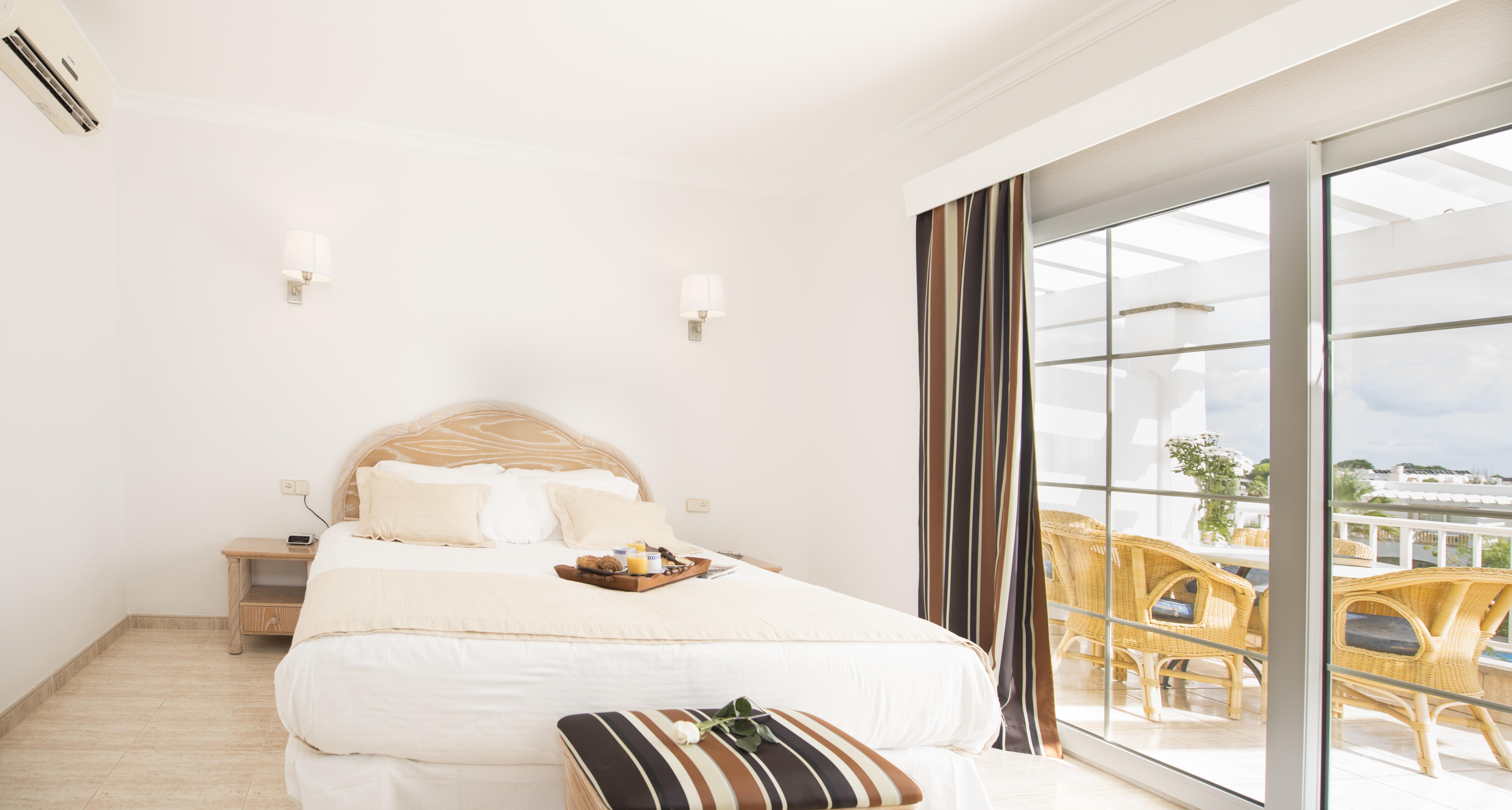2 Bedrooms, Apartment, Balcony or Terrace