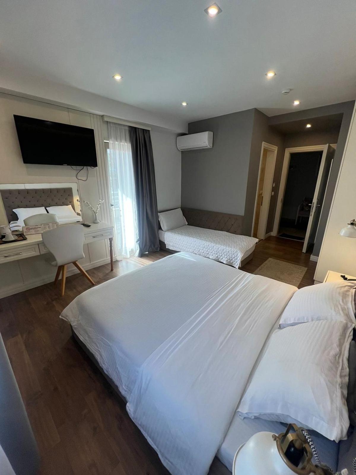 Hotel Romeo 26/59