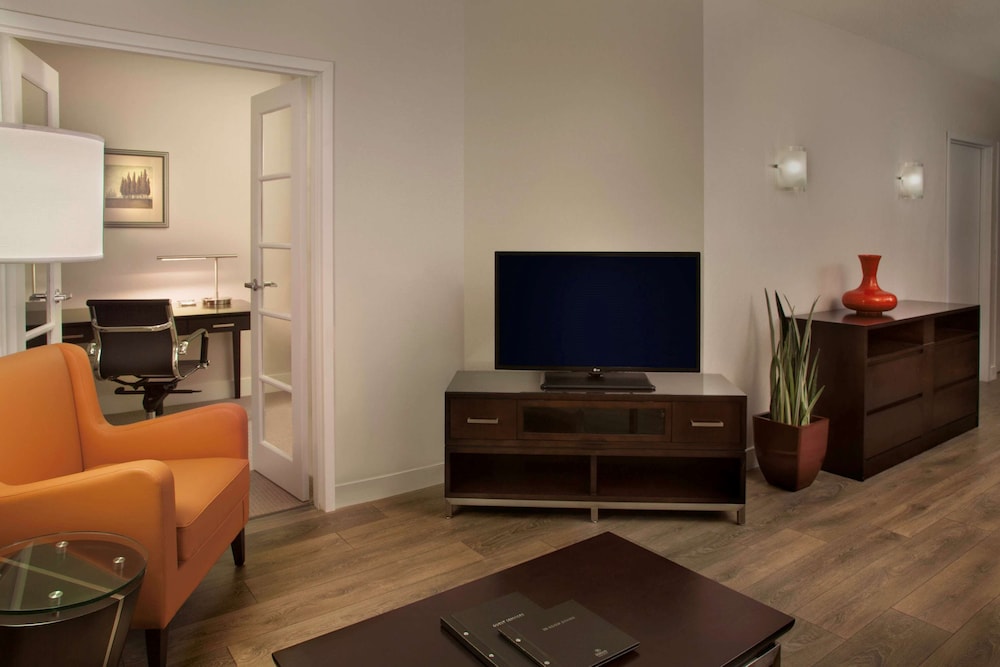 Hilton Toronto Markham Suites Conference Centre Spa 70/87