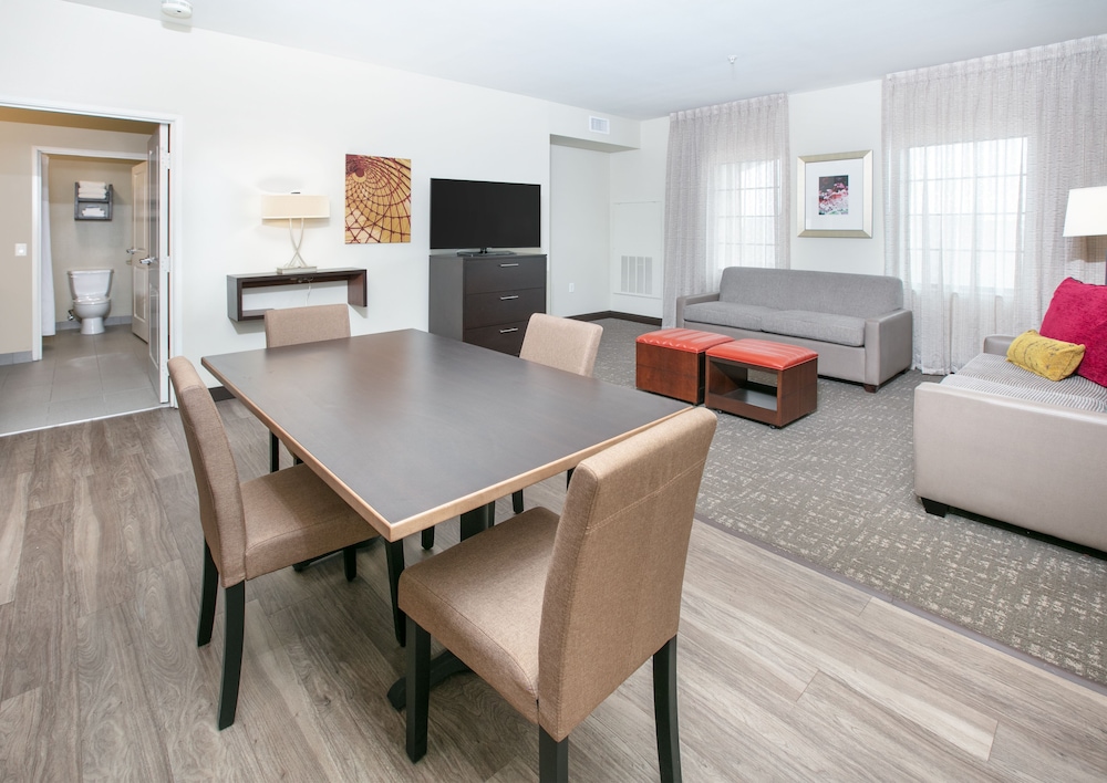 Staybridge Suites Plano - Richardson Area 60/70