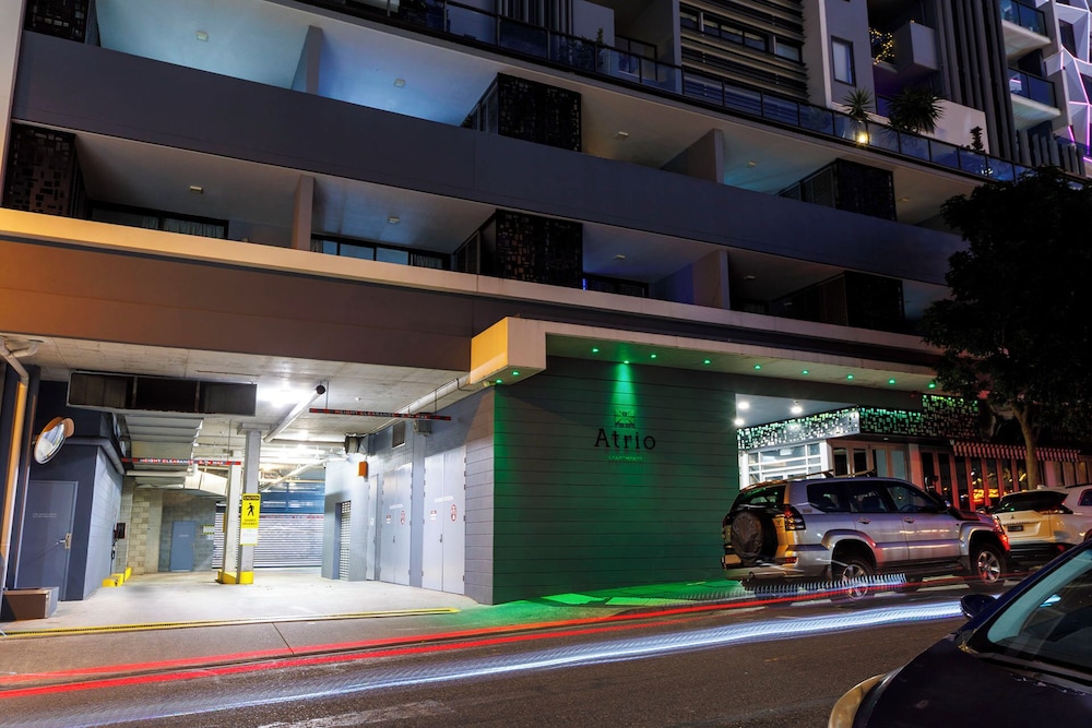 Atrio Apartments 4/69