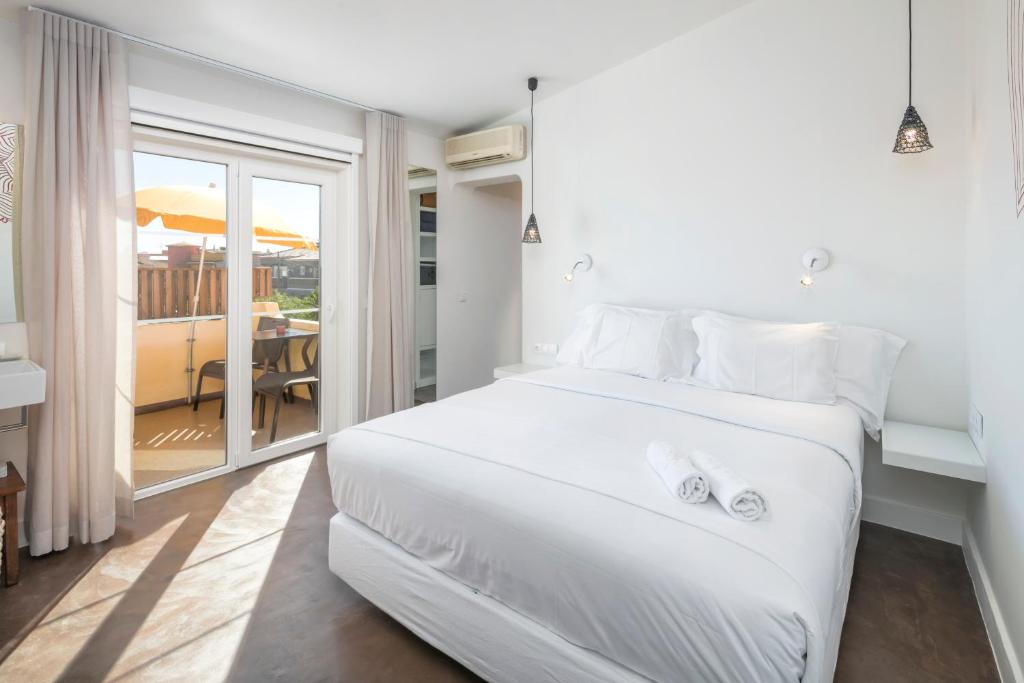 Classic, Double or Twin Bed