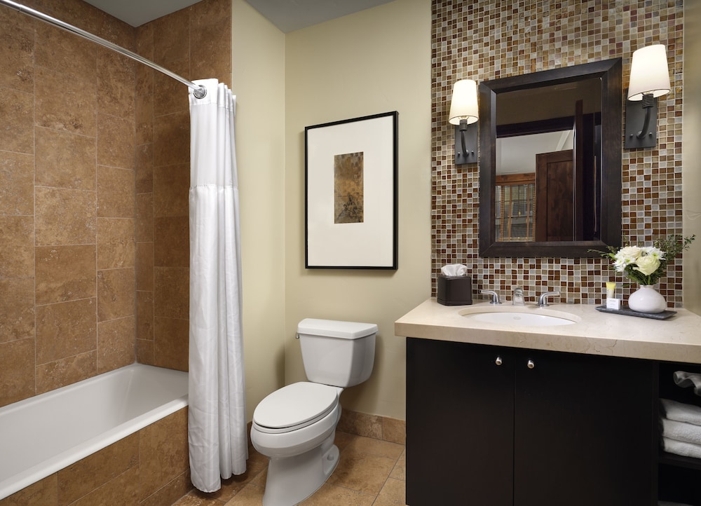 One Village Place by Welk Resorts 32/34