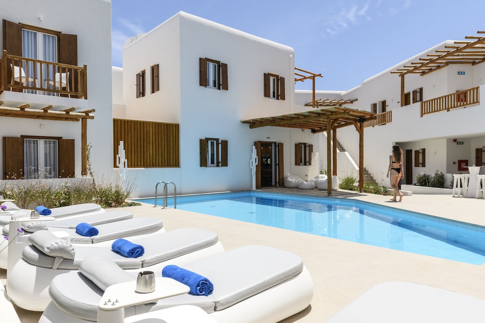 Mykonaki Hotel 31/36