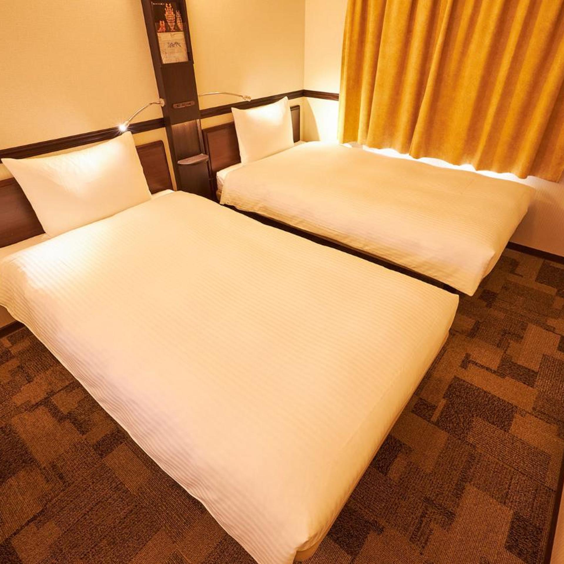 غرفة بسريرين منفصلين، Toyoko Inn Osaka Tsutenkaku Mae 8/10